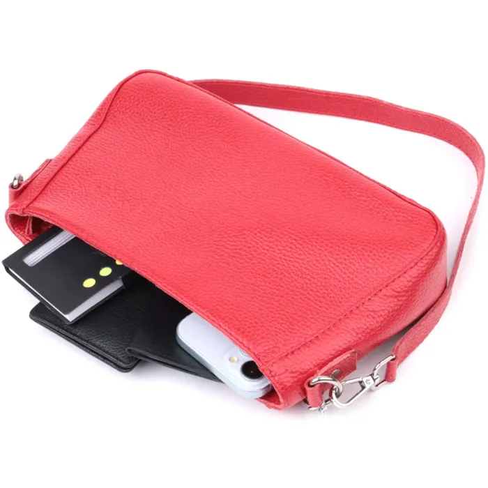Яскрава сумка багет з ланцюжком і знімним ремінцем з натуральної шкіри Shvigel 22836 Червона