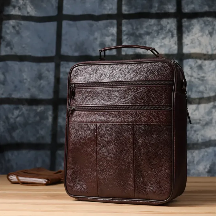 Практична чоловіча сумка з ручкою для перенесення в руці з натуральної шкіри Vintage 23024 Коричневий