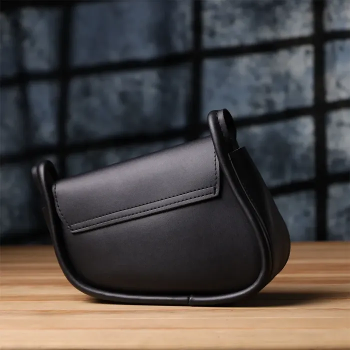 Жіноча сумка сідло з якісної екошкіри Vintage 15128 Чорний