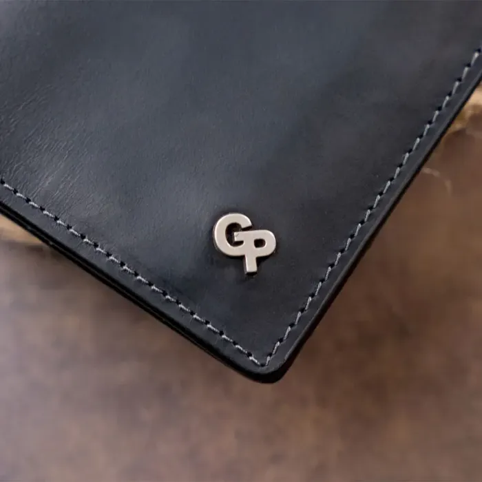 Функциональное тонкое портмоне GRANDE PELLE 11326 Черное