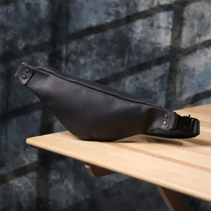 Чоловіча бананка з натуральної вінтажної шкіри Shvigel 23129 Чорний