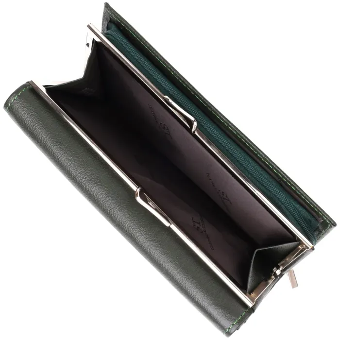Місткий жіночий гаманець на магнітах із натуральної шкіри ST Leather 23115 Зелений