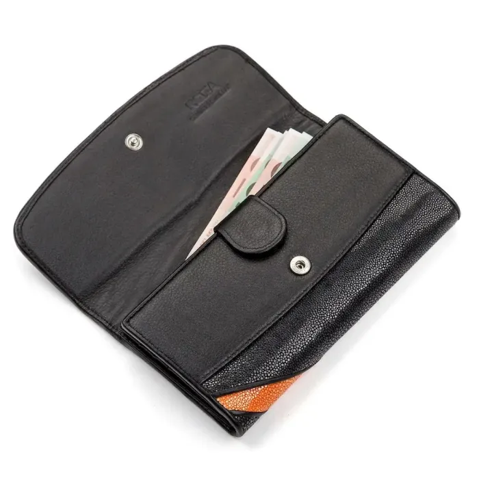 Гаманець жіночий STINGRAY LEATHER 18118 із натуральної шкіри морського ската Чорний