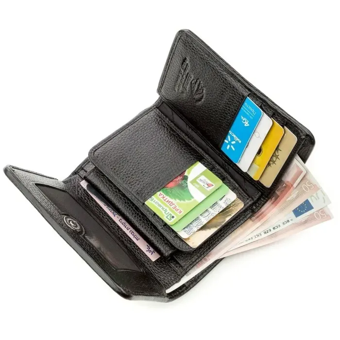 Вертикальний жіночий гаманець STINGRAY LEATHER 18638 із натуральної шкіри морського ската Чорний