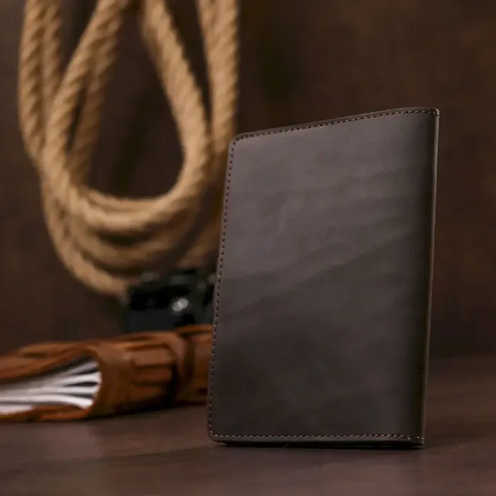 Урожай матовий шкіряний тревел-кейс Shvigel 16517 Коричневий