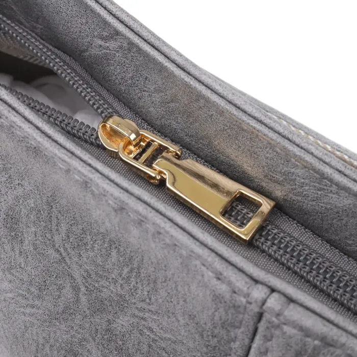 Жіноча зручна сумка з екошкіри Vintage 15134 Сірий