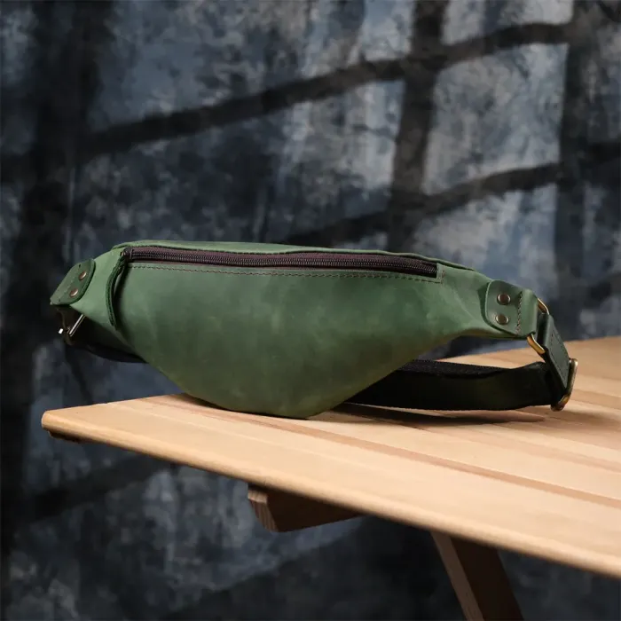 Містка бананка для чоловіків з натуральної вінтажної шкіри Shvigel 23133 Зелений