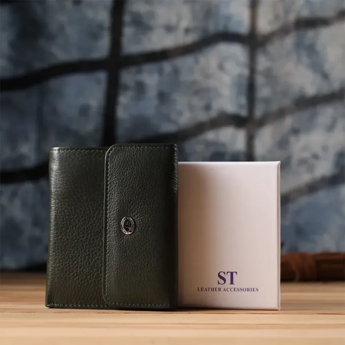 Жіночий гаманець середнього розміру із натуральної шкіри ST Leather 23074 Зелений