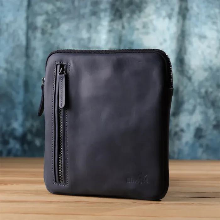 Сумка невеликого розміру для чоловіків на плече з натуральної шкіри Shvigel 23148 ​​Синій