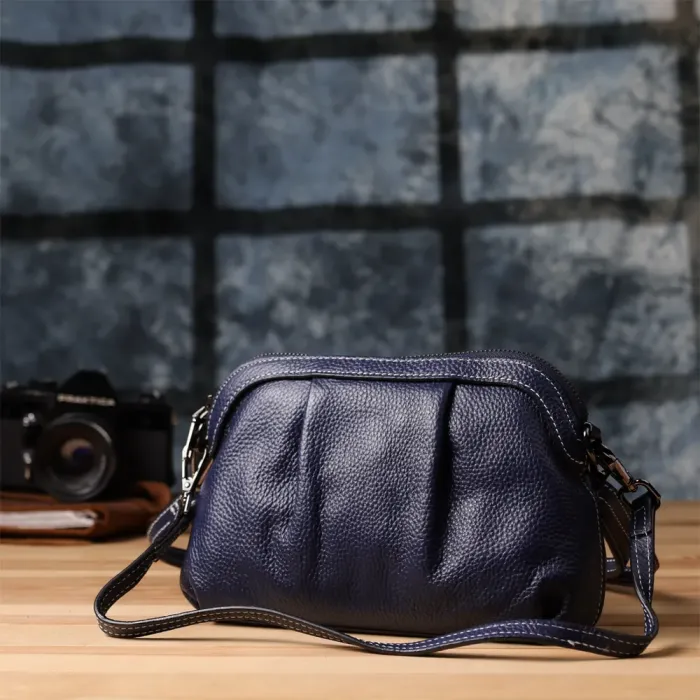 Жіноча шкіряна сумка з ефектним драпіруванням Vintage 22897 Синій