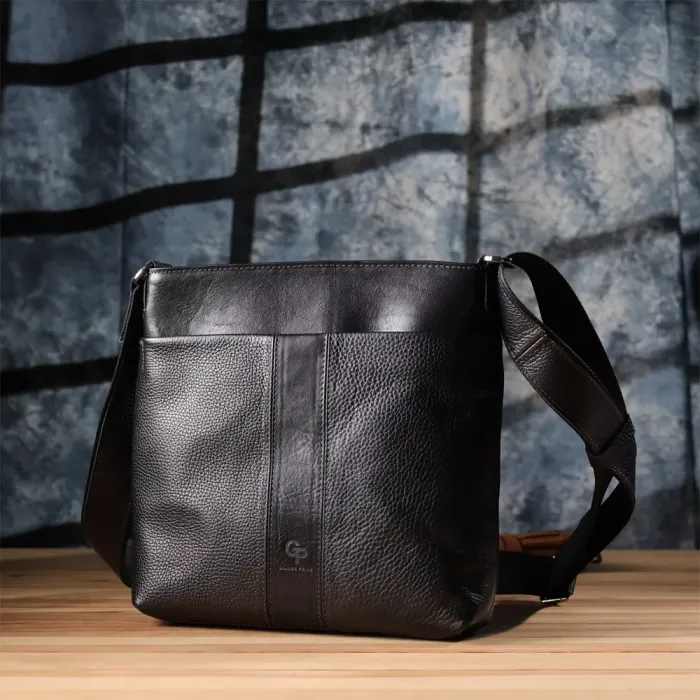 Красива сумка через плече для чоловіків із натуральної шкіри GRANDE PELLE 22883 Чорна