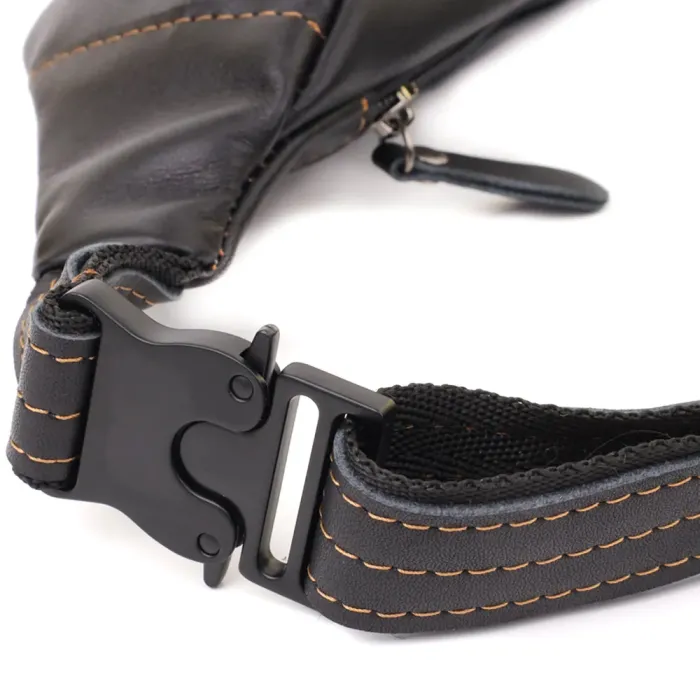 Чоловіча сумка-бананка з натуральної гладкої шкіри Shvigel 23125 Чорний