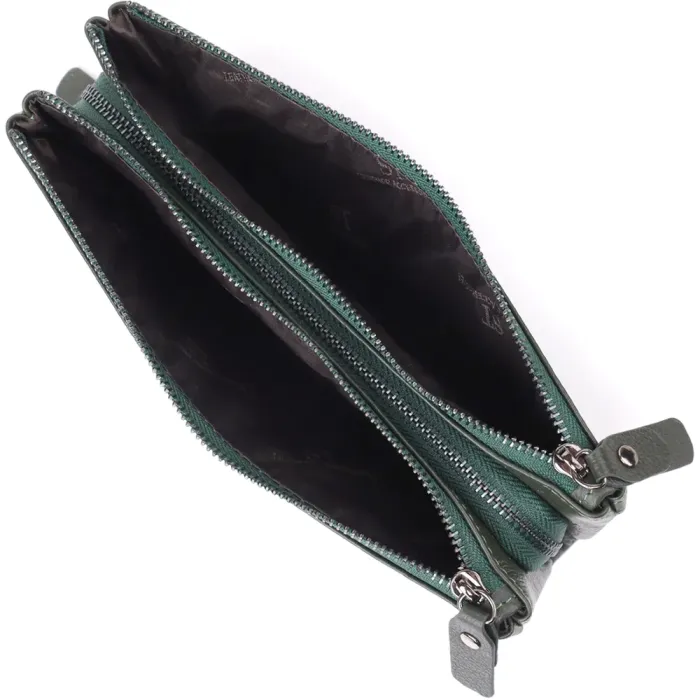 Красивий шкіряний гаманець на три відділення ST Leather 23110 Зелений