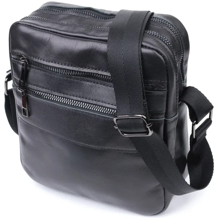 Класична чоловіча сумка месенджер із глянсової натуральної шкіри Shvigel 22846 Чорна