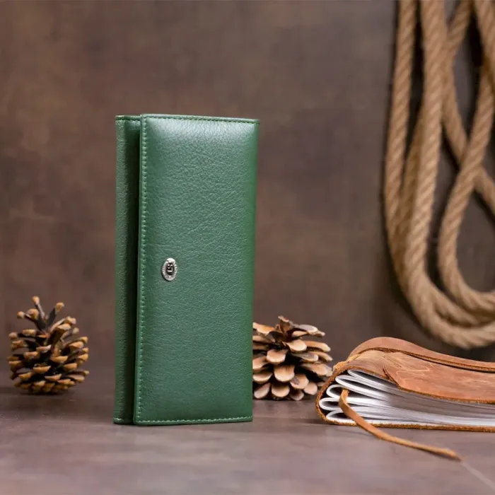 Гаманець на магнітах із клапаном жіночий ST Leather 19240 Зелений