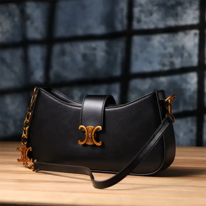 Жіноча елегантна сумка з екошкіри Vintage 15149 Чорний