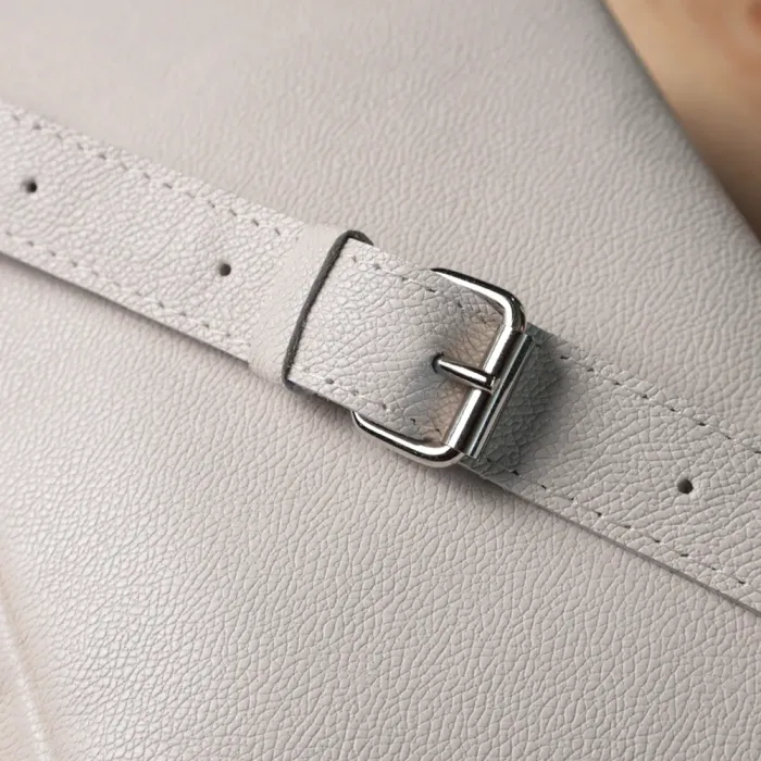 Класична жіноча сумка крос-боді з натуральної шкіри Shvigel 22839 Бежева