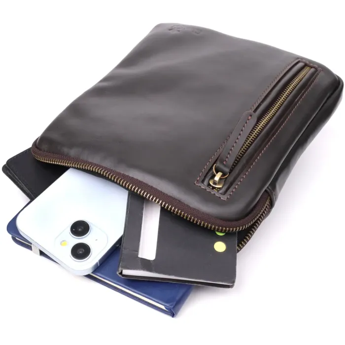 Елегантна чоловіча сумка з гладкої натуральної шкіри Shvigel 23150 Коричневий