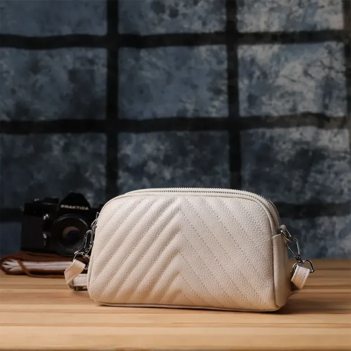 Модна сумка прошита трикутниками з натуральної шкіри Vintage 22910 Білий