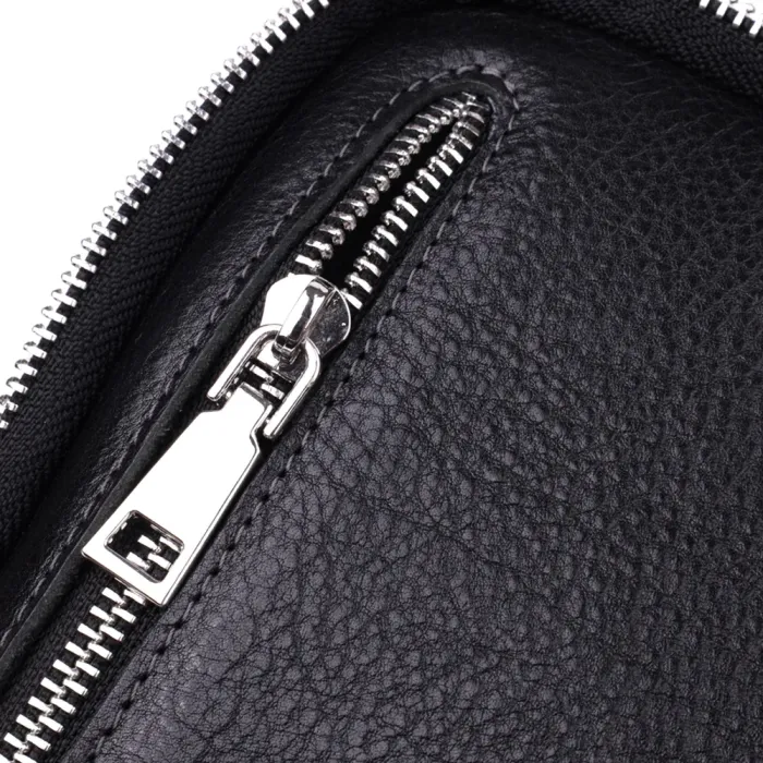 Чоловіча прямокутна сумка бананка із зернистої натуральної шкіри GRANDE PELLE 22879 Чорний