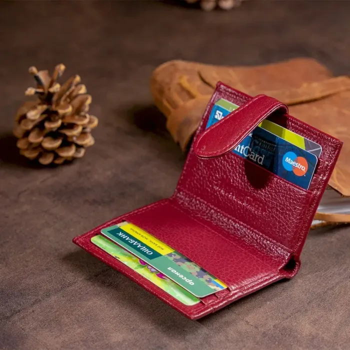 Кошелек-визитница на хлястике с кнопкой женский ST Leather 19231 Бордовый