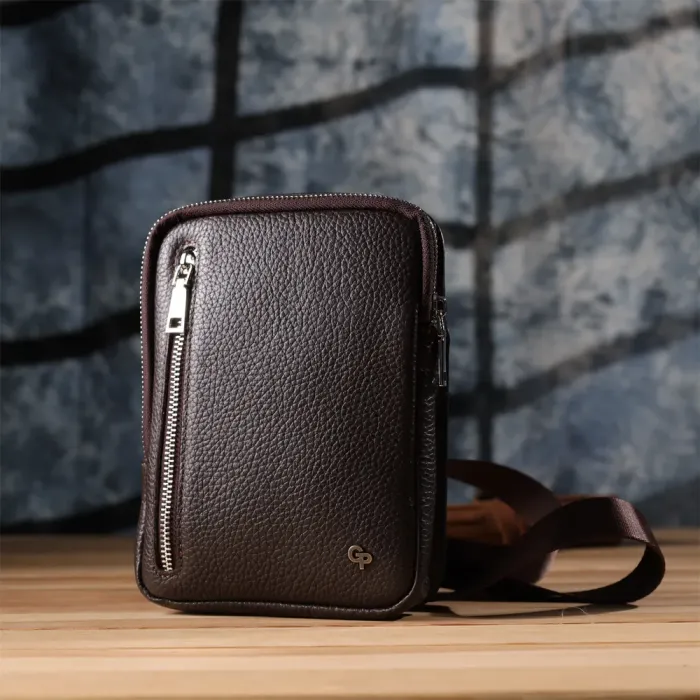 Прямокутна сумка бананка із зернистої натуральної шкіри GRANDE PELLE 22878 Коричнева