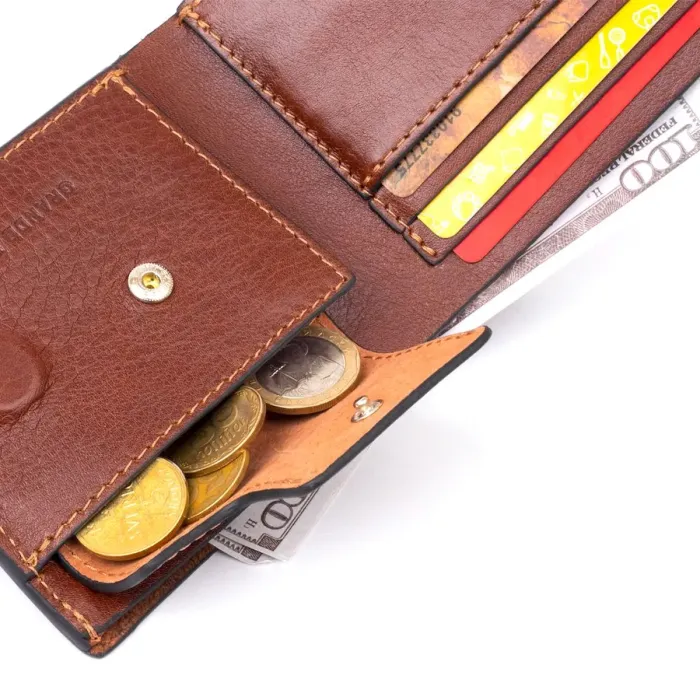 Горизонтальное портмоне в гладкой коже на магнитах GRANDE PELLE 11308 Коричневое