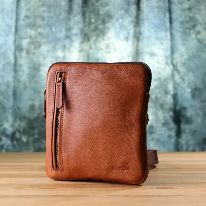 Чоловіча шкіряна сумка через плече із міцної зернистої шкіри Shvigel 23151 Рудий