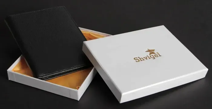 Гаманець SHVIGEL 13830 шкіряний з відділеннями для паспортів Чорний