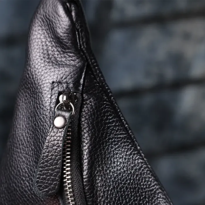 Відмінна сумка бананка із зернистої натуральної шкіри Shvigel 23145 Чорний