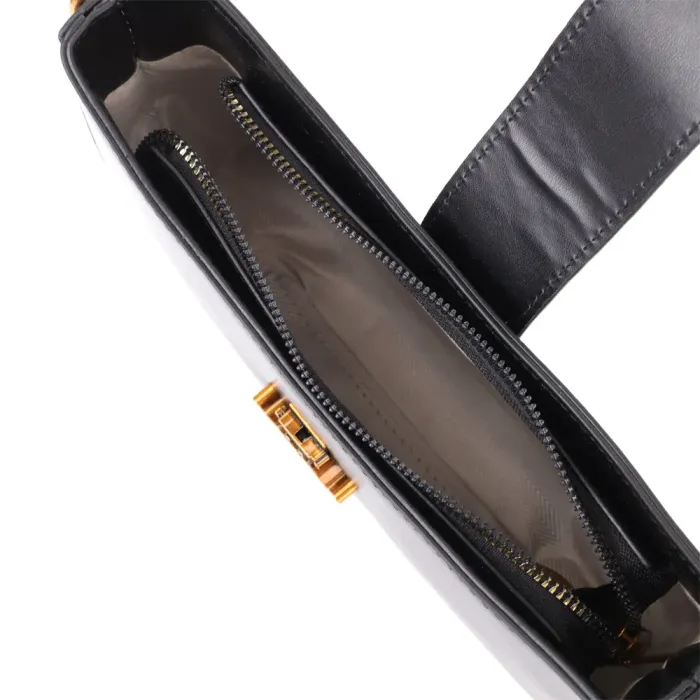 Жіноча елегантна сумка з екошкіри Vintage 15149 Чорний