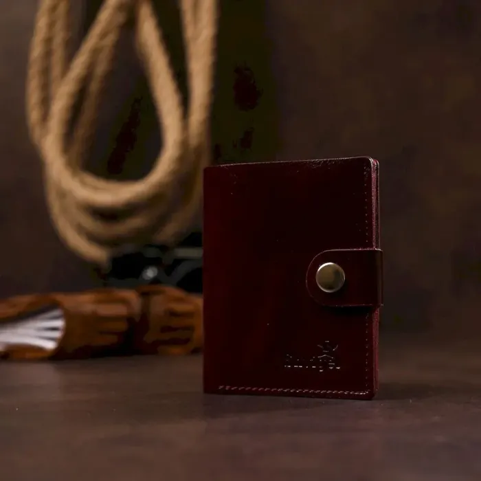 Женское глянцевое кожаное портмоне Shvigel 16484 Бордовый