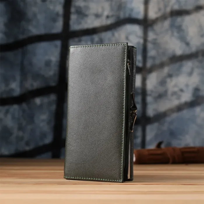 Місткий жіночий гаманець на магнітах із натуральної шкіри ST Leather 23115 Зелений