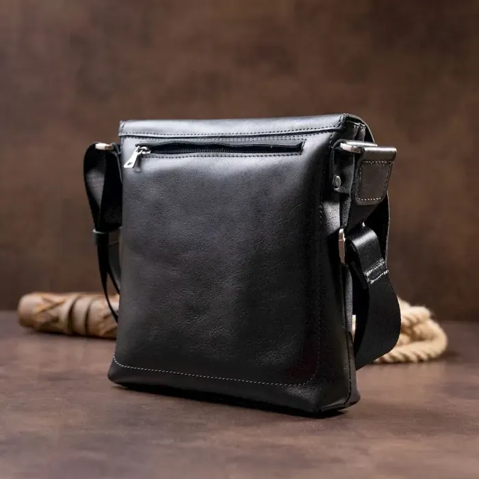 Сумка месенджер у гладкій шкірі GRANDE PELLE 11333 Чорна