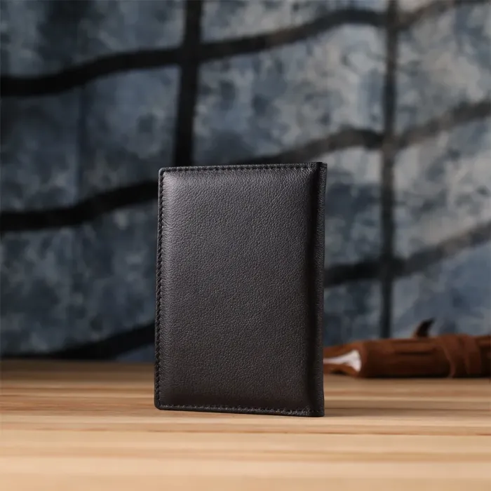 Стильна обкладинка на паспорт універсального формату із натуральної шкіри ST Leather 23078 Чорний