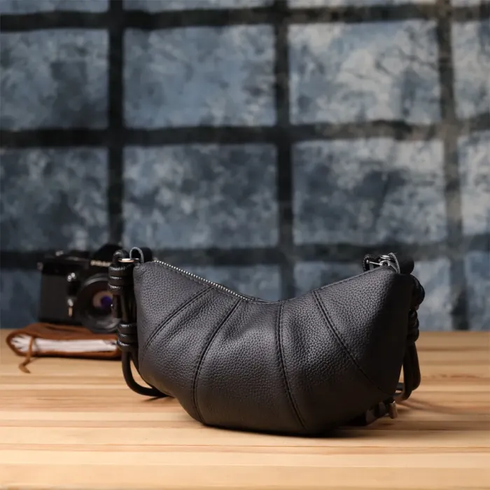 Жіноча напівкругла сумка з натуральної шкіри Vintage 22932 Чорний