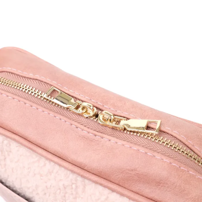 Жіноча сумка з плюшевою вставкою на лицьовій стороні з екошкіри Vintage 15133 Рожевий