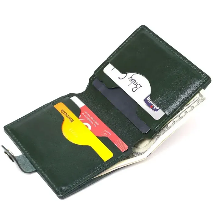 Практичное кожаное портмоне Shvigel 16504 Зеленый