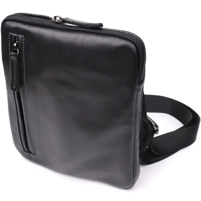 Стильна та практична чоловіча сумка на плече з натуральної гладкої шкіри Shvigel 23153 Чорний