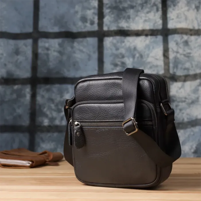 Містка чоловіча сумка на плече з натуральної шкіри Vintage 23022 Чорний