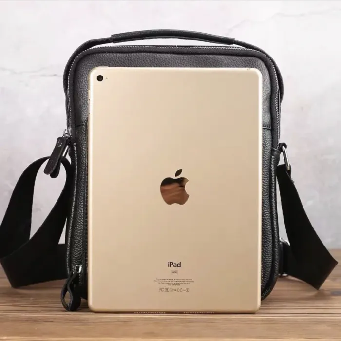 Шкіряна чоловіча сумка-барсетка через плече 22х26х7 / месенджер для телефону та документів, чорний