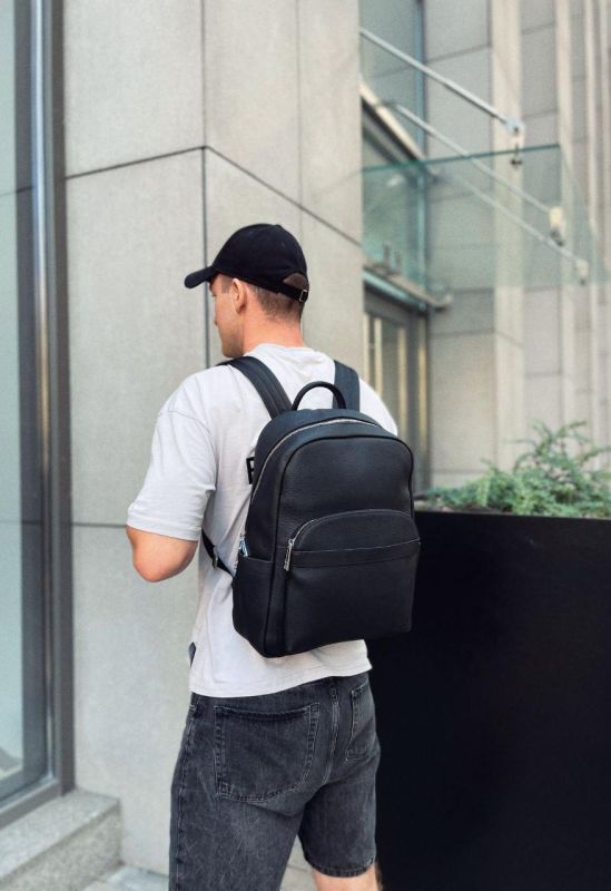 Чоловічий міський шкіряний рюкзак 28х39х15, сумка наплічна для роботи та подорожей Tiding Bag 60320 чорна