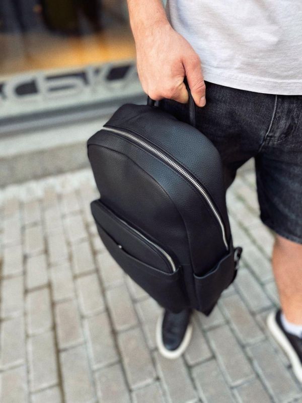 Чоловічий міський шкіряний рюкзак 28х39х15, сумка наплічна для роботи та подорожей Tiding Bag 60320 чорна