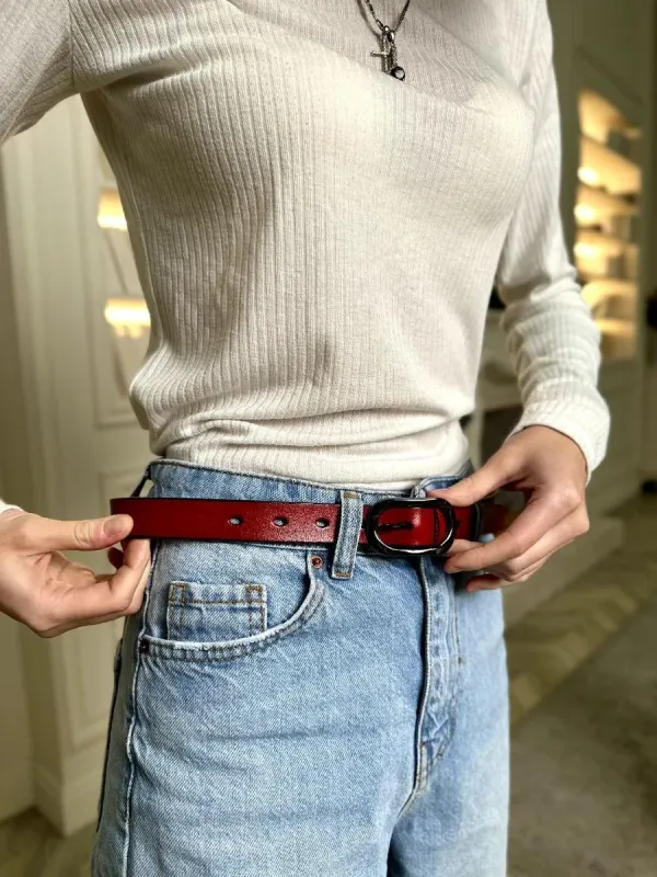 Шкіряний червоний ремінь