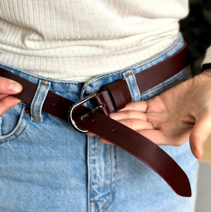 Класичний ремінь в кольорі бордо