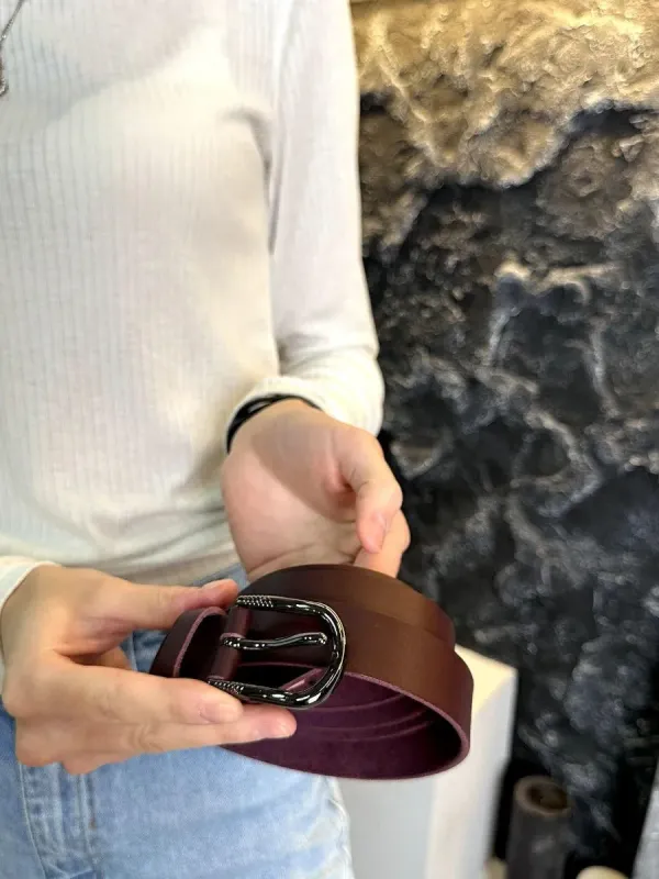 Класичний ремінь в кольорі бордо