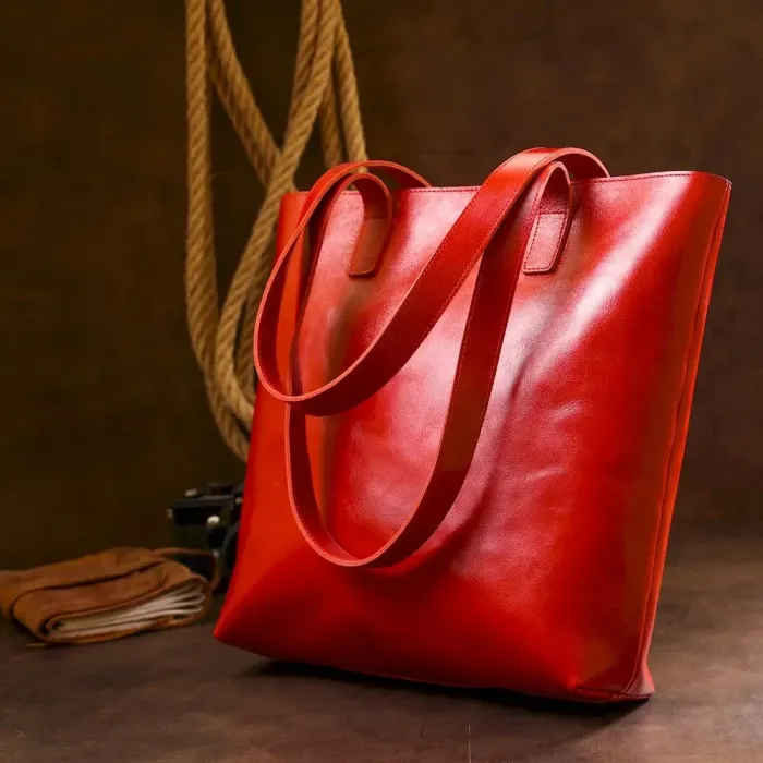 Яркая женская сумка-шоппер из натуральной кожи Shvigel 16366 Красный