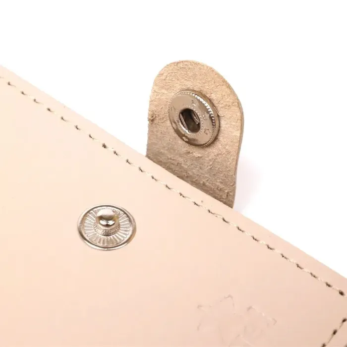 Класичне шкіряне портмоне Shvigel 16510 Бежевий