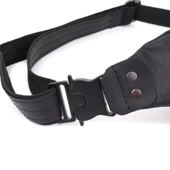 Чоловіча бананка з натуральної вінтажної шкіри Shvigel 23129 Чорний