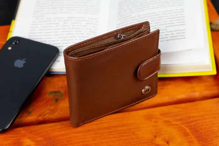 Чоловічий портмоне з натуральної шкіри ST Leather B104 Коричневий